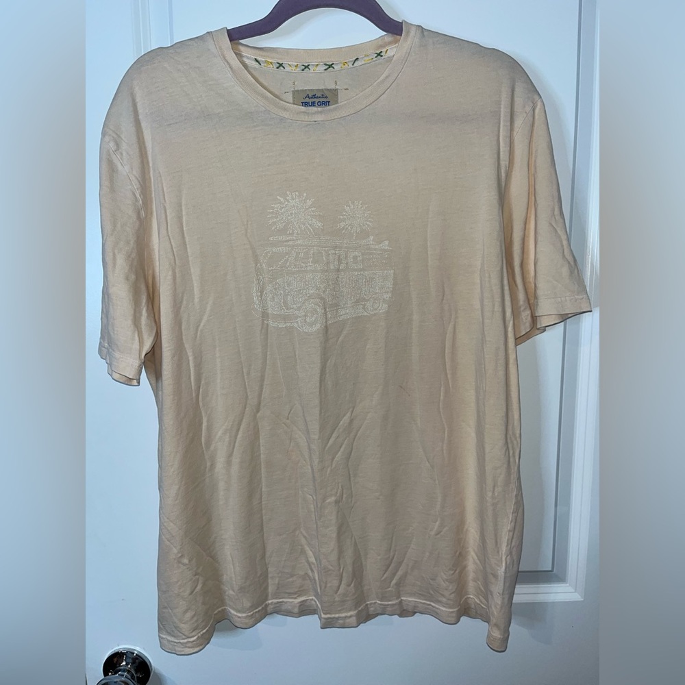 Authentic True Grit Very Soft Pastel Orange Graphic T-Shirt - 100% Cotton Size L